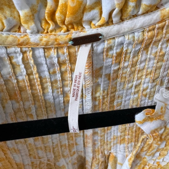 Free People, size Large, yellow tunic with lace, great condition! - Picture 3 of 3
